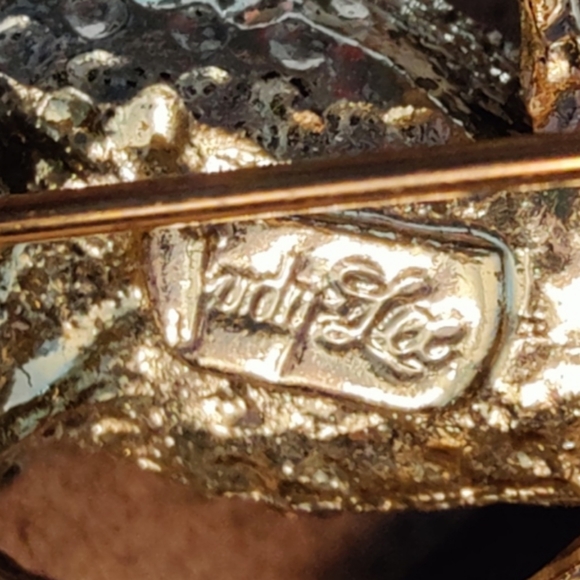 Vintage Judy Lee Flower Brooch - Picture 3 of 6